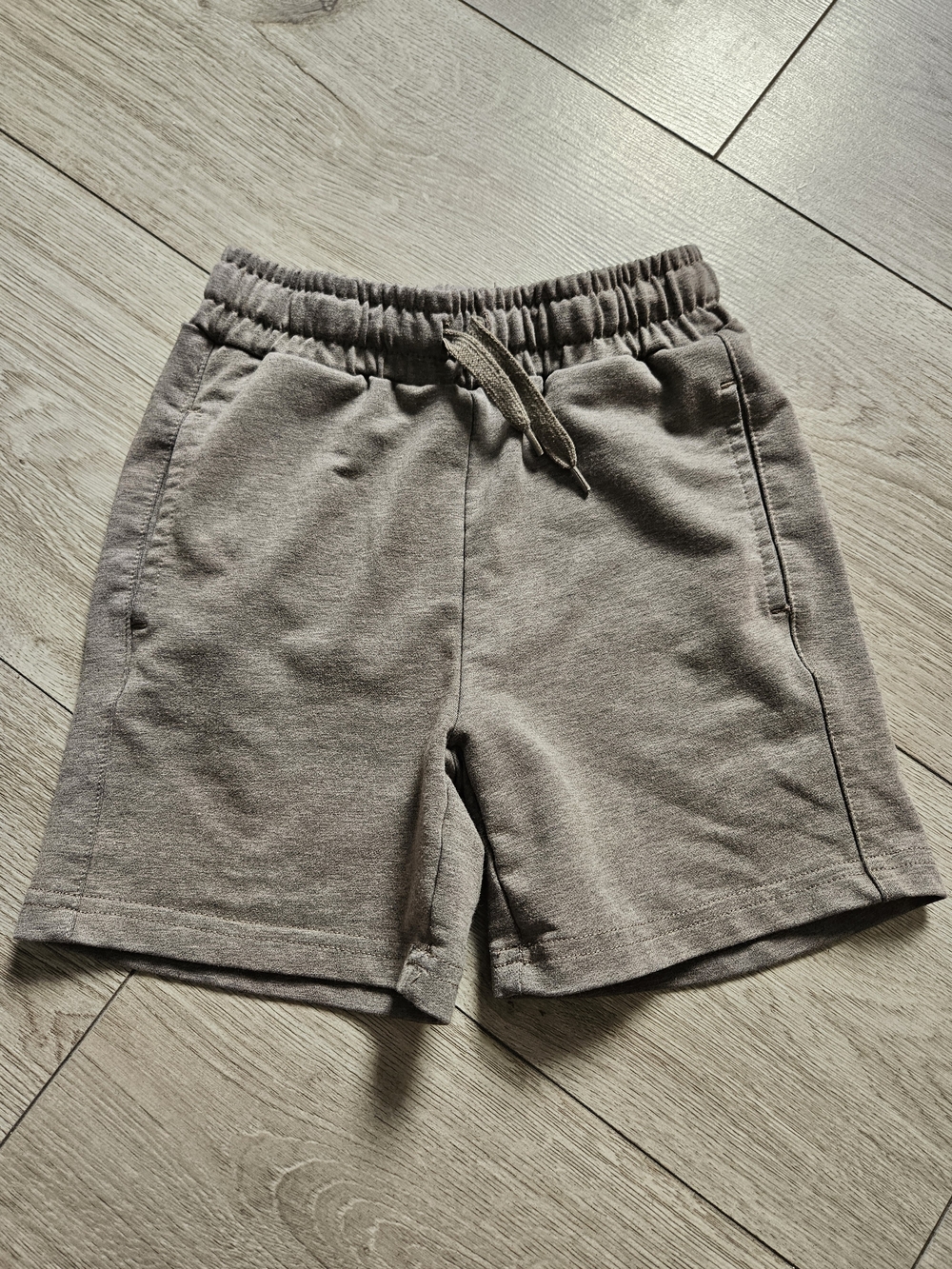 Tag Boys Grey-Brown Heathered Fleece Shorts Size 6 Elastic Waist Pockets Comfort